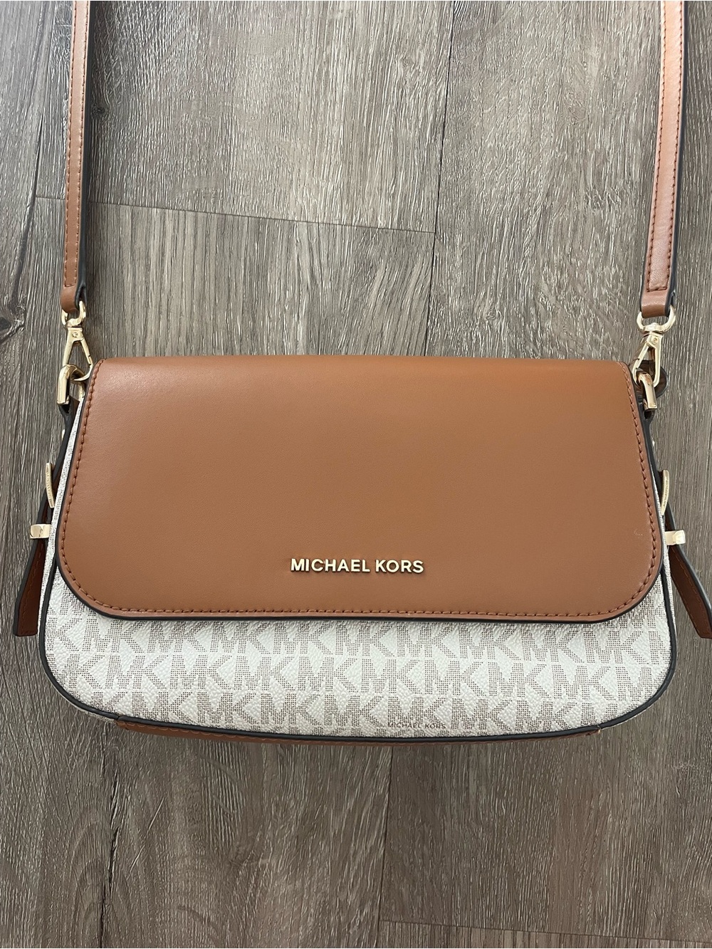 Michael Kors Brown and White Signature Crossbody - Picture 2 of 8